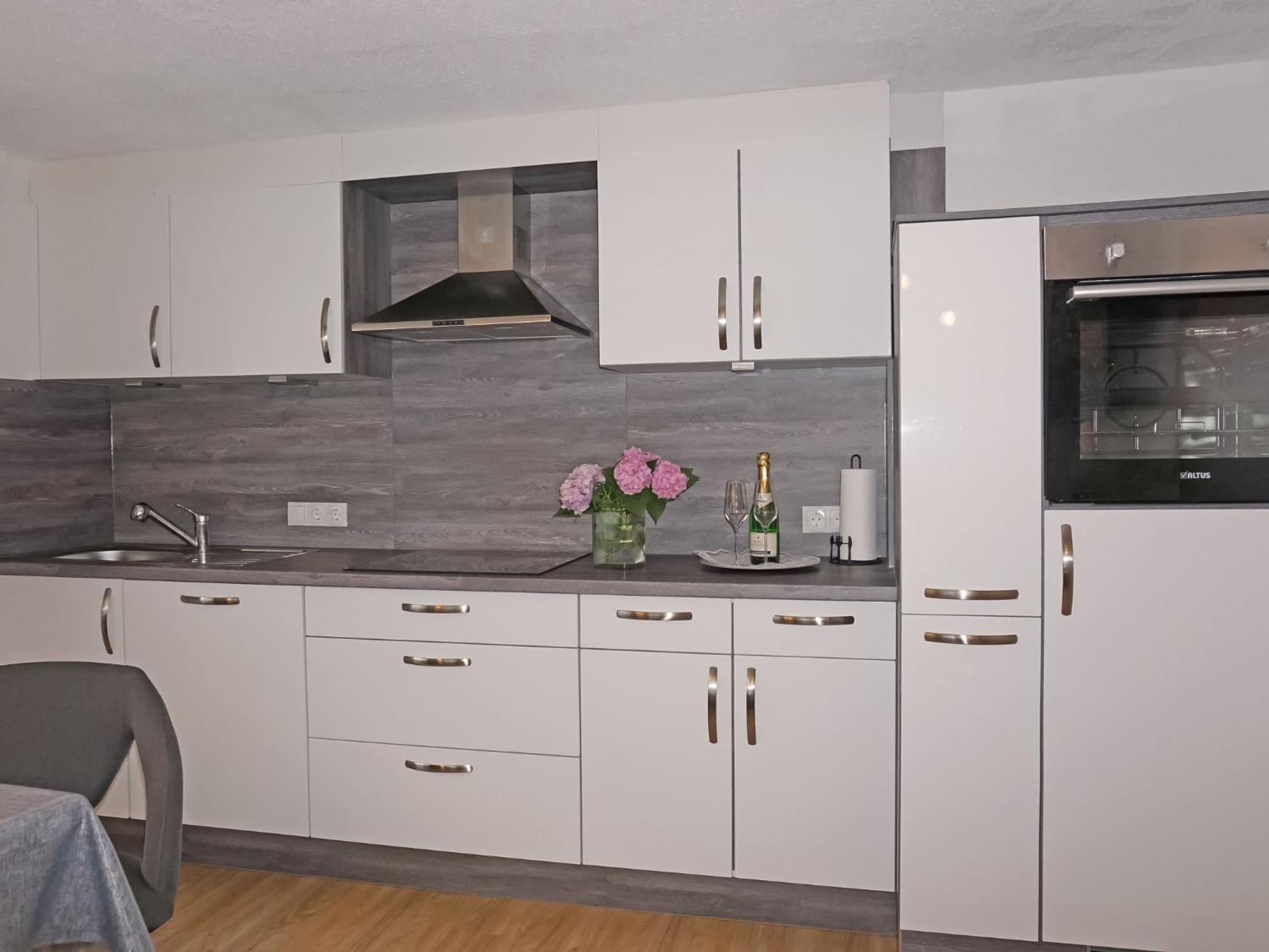Apartment Walzthoeni By Interhome